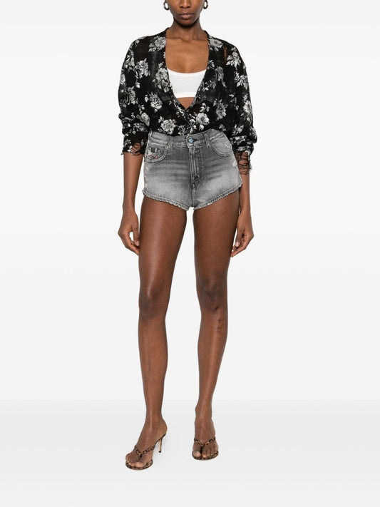 DE-LUNAR SHORT